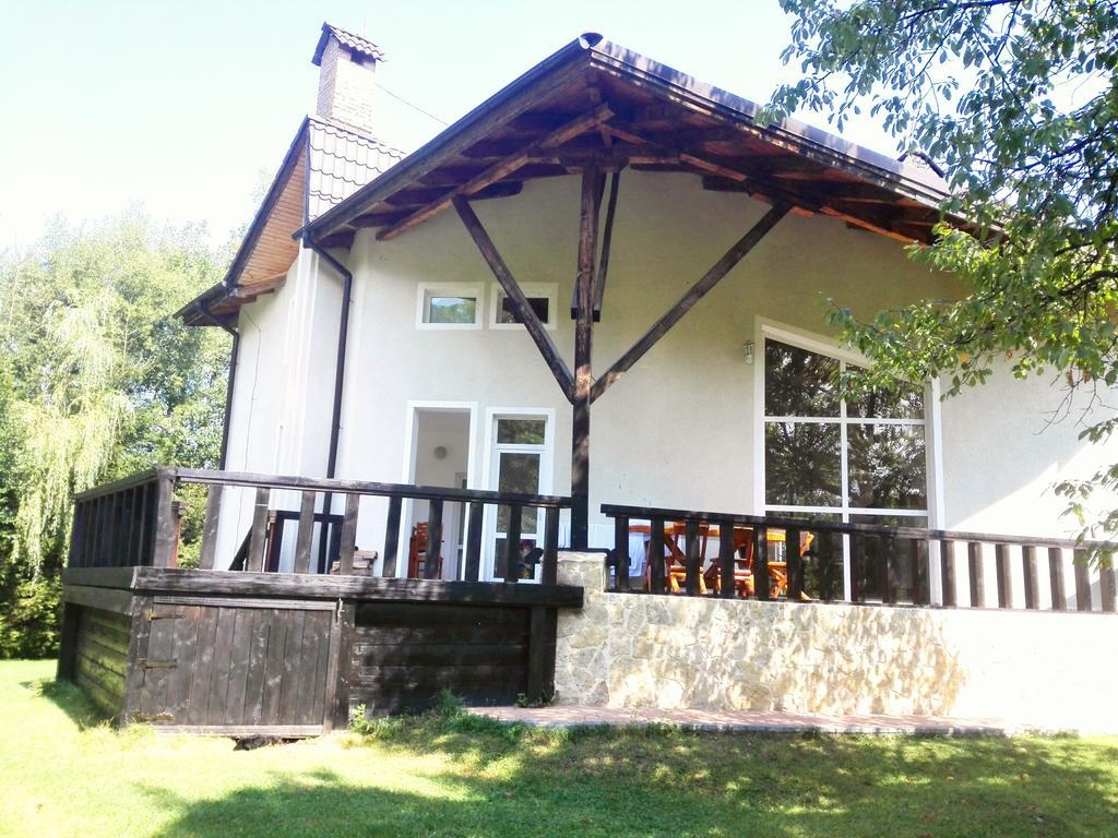 Vila Carpathia บราน ภายนอก รูปภาพ